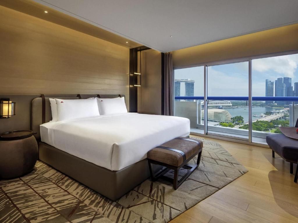 Swissotel The Stamford фото 16