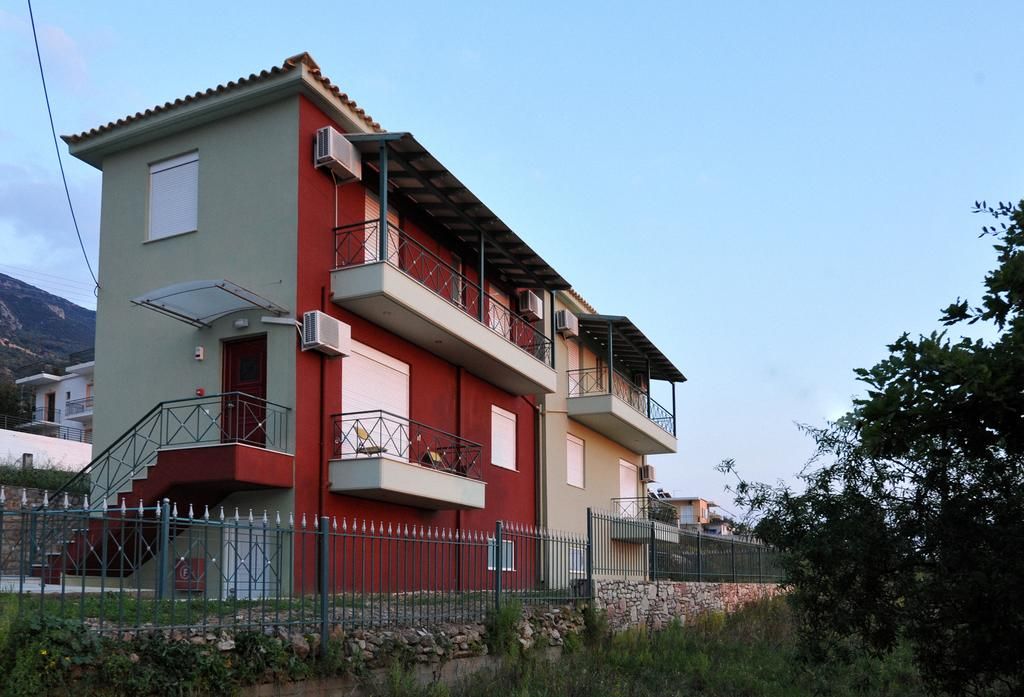 Semiramis Suites фото 17