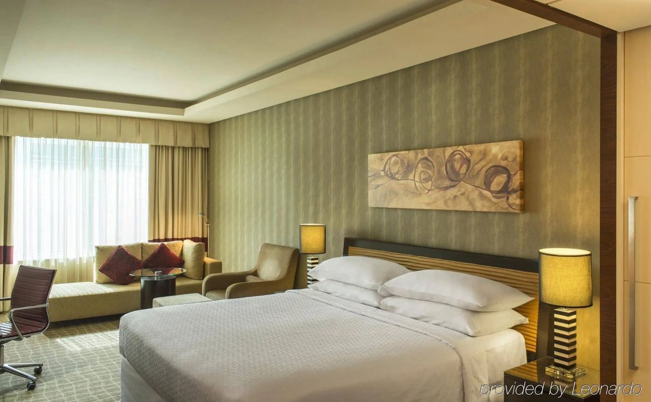 Majestic Premier Hotel фото 4