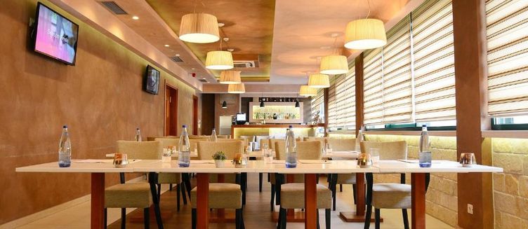 Фото отеля Hotel Porto In