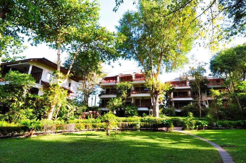 Birds & Bees Resort фото 52