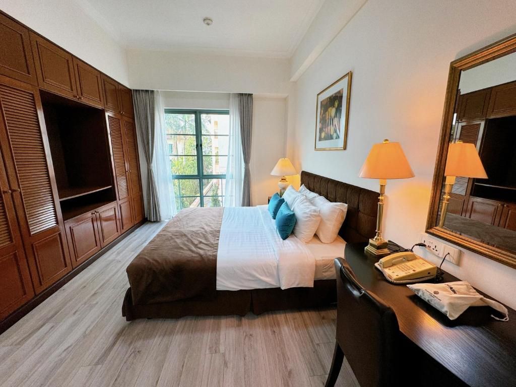 Diamond Westlake Suites фото 65