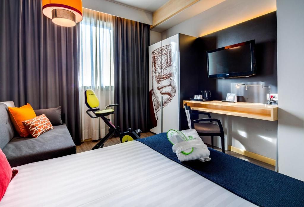Hotel Holiday Inn Express Bologna Fiera фото 19