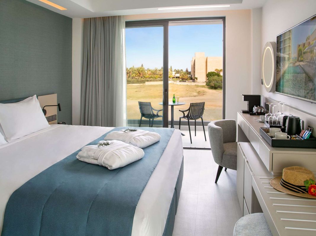 Mercure Larnaca Beach Resort фото 3