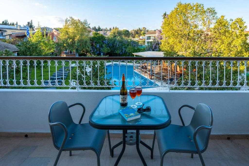 Folies Corfu Town Hotel Apartments фото 19