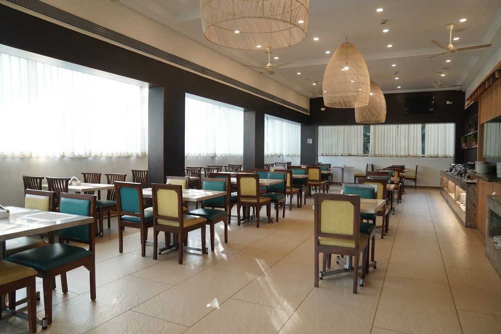 Clarion Hotel Ocean Palms Goa фото 35