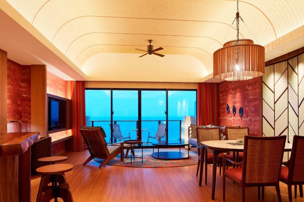 Sheraton Okinawa Sunmarina Resort фото 44