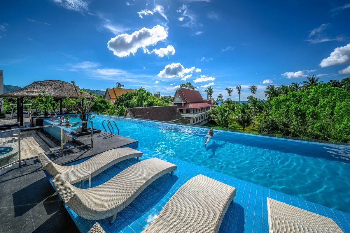 Andaman Beach Suites Hotel фото 1