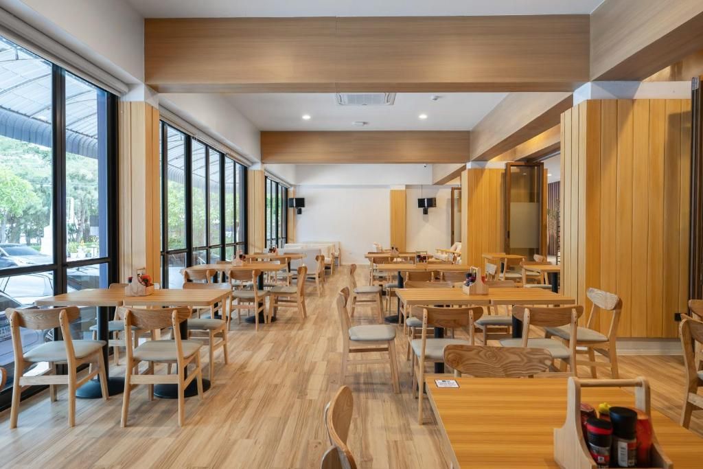 Kokotel Rayong Beachfront фото 7