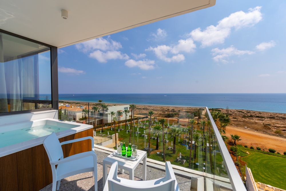 Leonardo Crystal Cove Hotel & Spa - by the sea (only adults 16+) фото 54