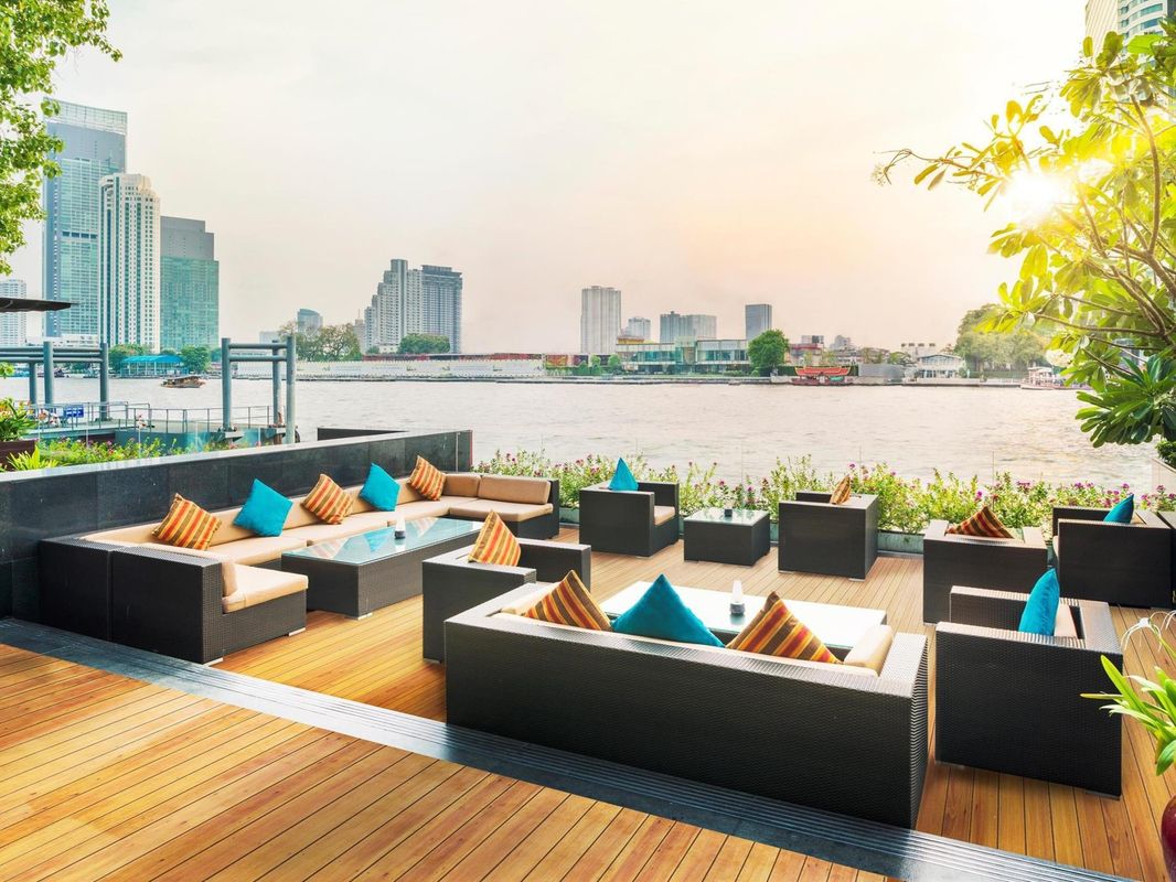 Royal Orchid Sheraton Hotel & Towers фото 36