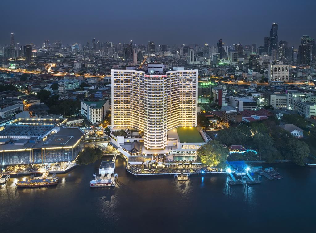 Royal Orchid Sheraton Hotel & Towers фото 0