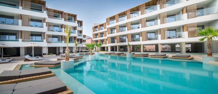 Фото отеля Akasha Beach Hotel & Spa