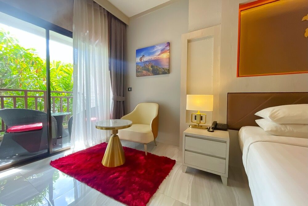 Quality Resort and Spa Patong Beach фото 56
