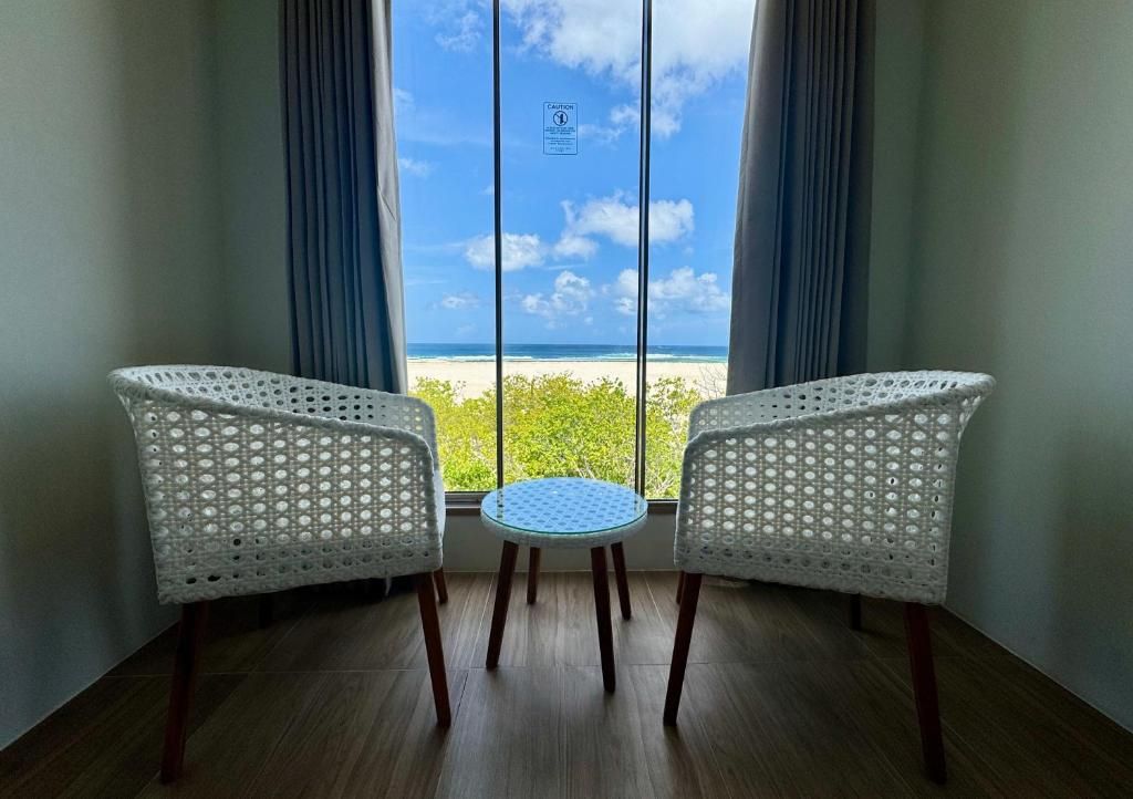 Avyanna Gulhi Beach Hotel фото 22