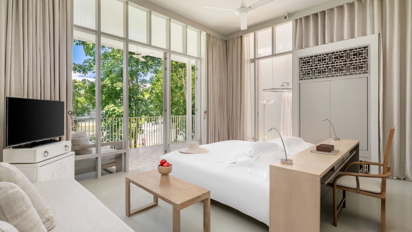 SALA Phuket Mai Khao Beach Resort фото 4