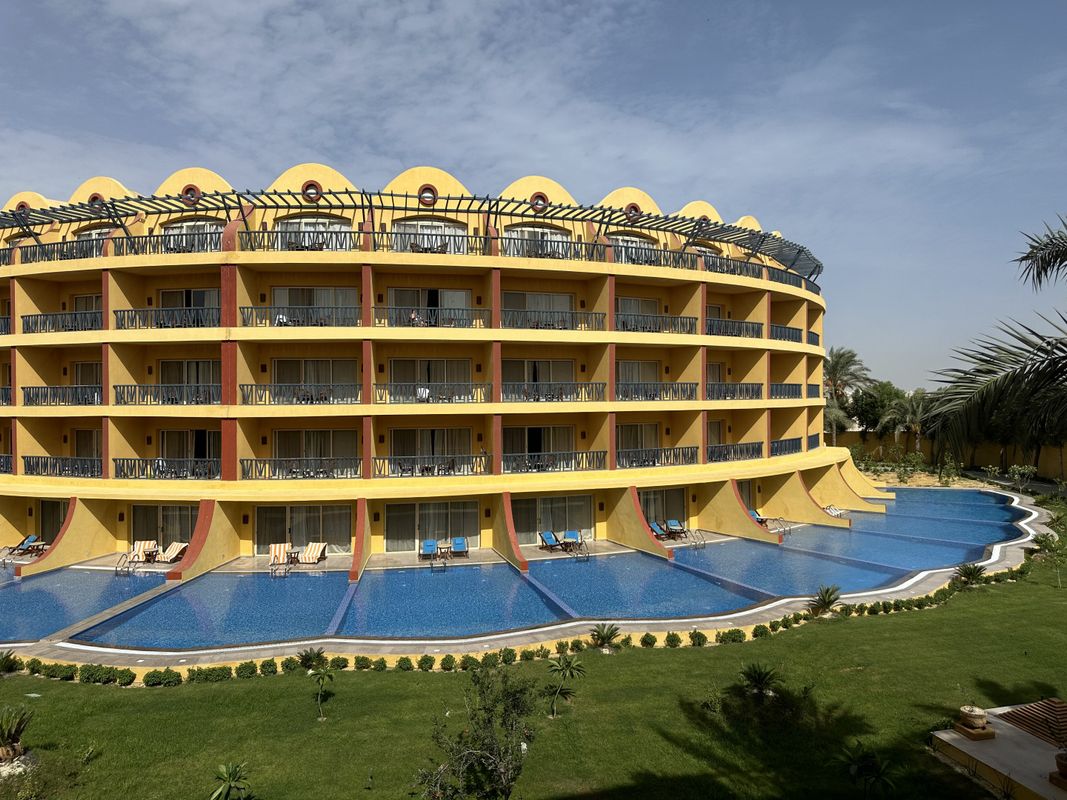 Carols Beau Rivage Martrouh фото 4