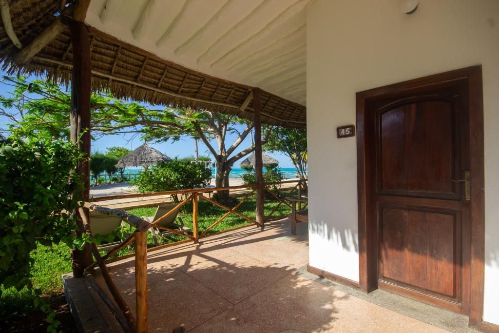 Reef & Beach Resort Zanzibar фото 68