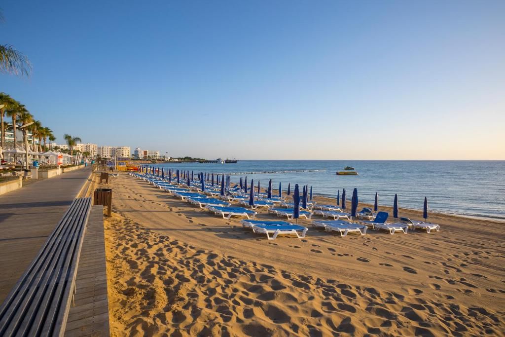 Constantinos The Great Beach Hotel фото 92