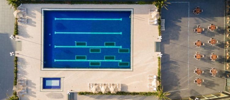 Фото отеля Titanic Business Golden Horn