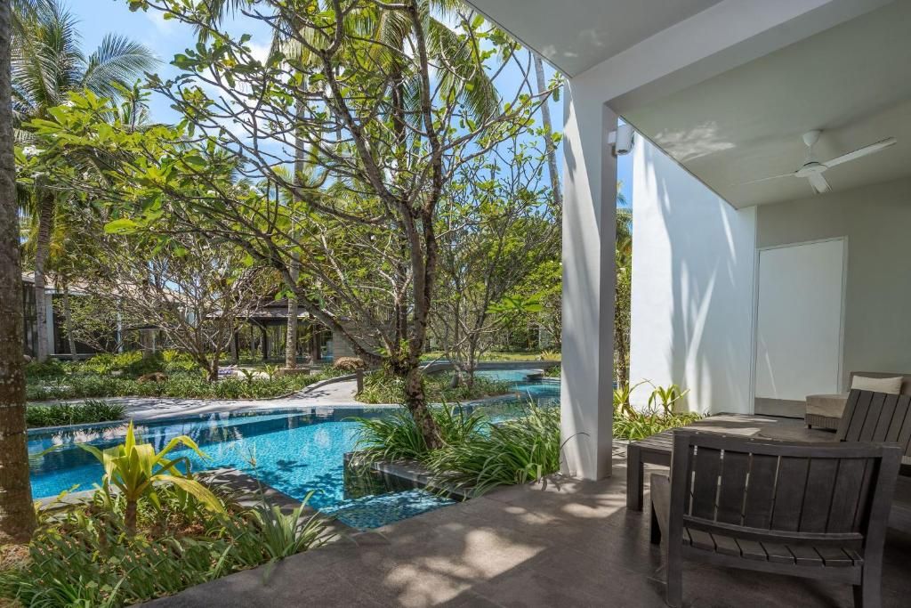 Twinpalms Surin Beach Phuket фото 40