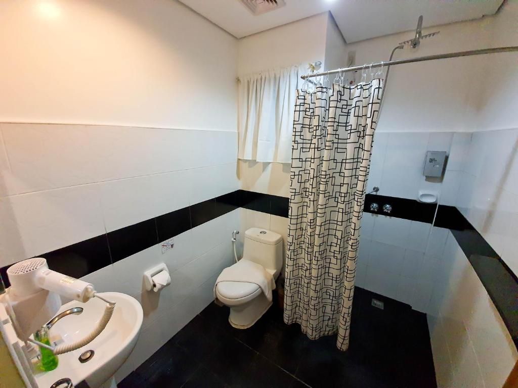 Гостиница «Cocoloco Boracay Beach Resort» фото 21