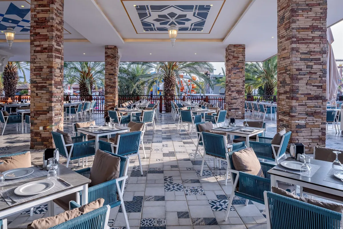 Quattro Beach Spa & Resort фото 12