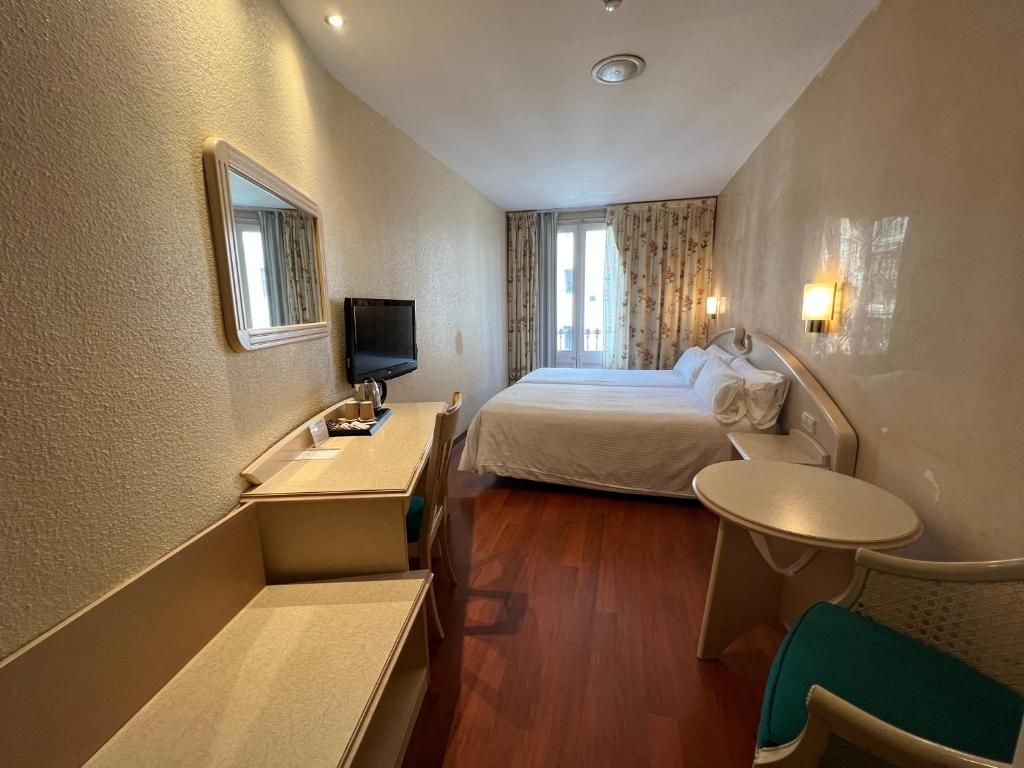 Hotel Lleo фото 8