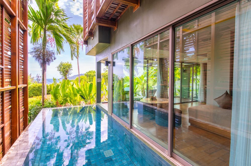 Crest Resort & Pool Villas фото 32