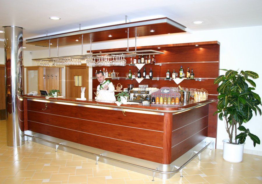 Ramada Airport Hotel Prague фото 77