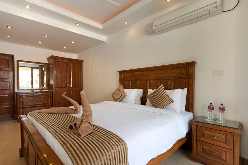 Seashell Beach Suites фото 46