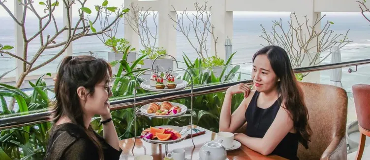Фото отеля Paris Deli Danang Beach Hotel