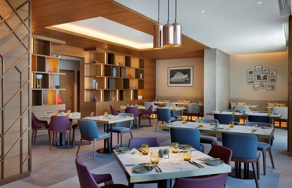 DoubleTree by Hilton Sharjah Waterfront Hotel & Residences фото 6