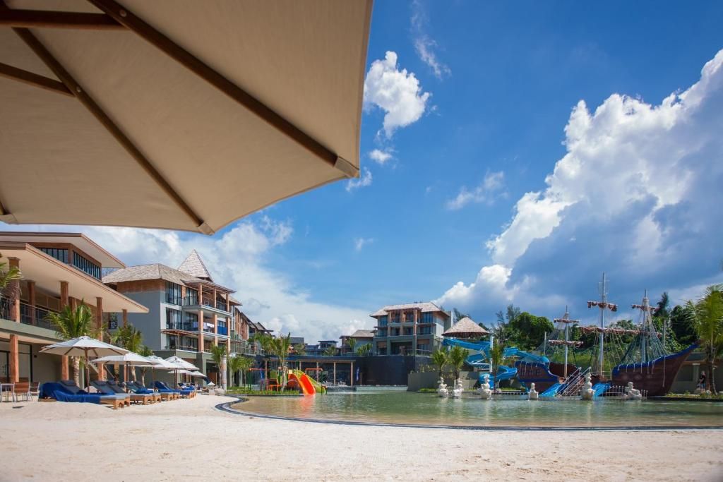 Mai Khao Lak Beach Resort & Spa фото 61
