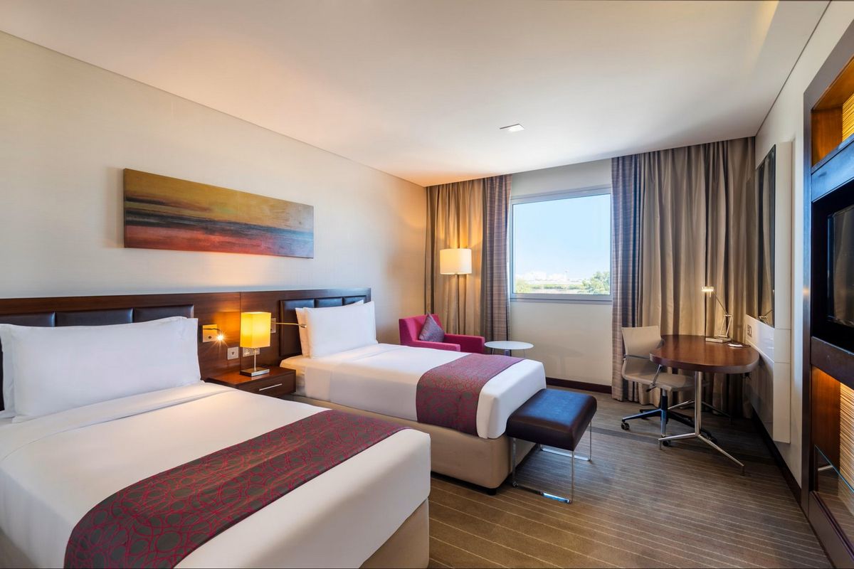 Holiday Inn Muscat Al Seeb фото 3