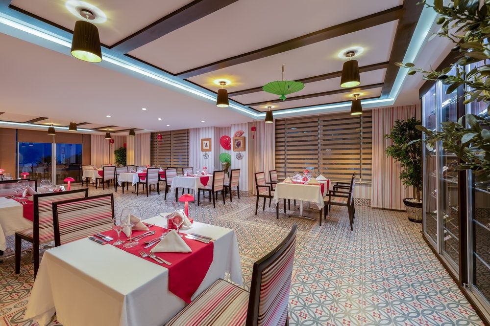 Royal Garden Beach Hotel фото 165