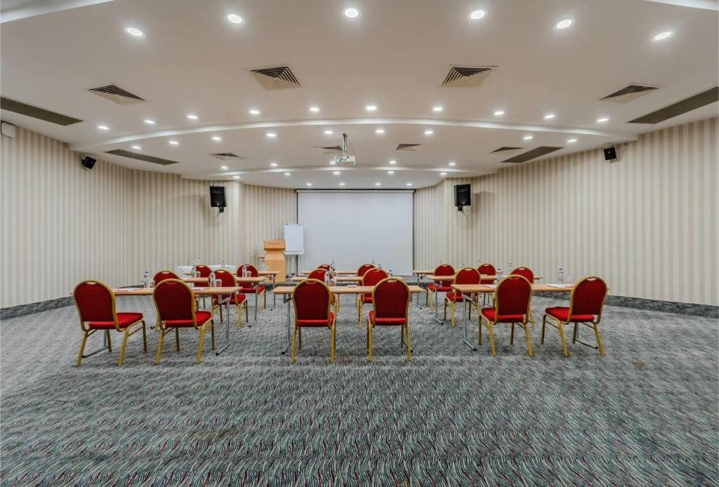 Ramada Plaza Izmir фото 32