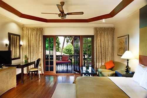 Century Langkawi Beach Resort фото 4