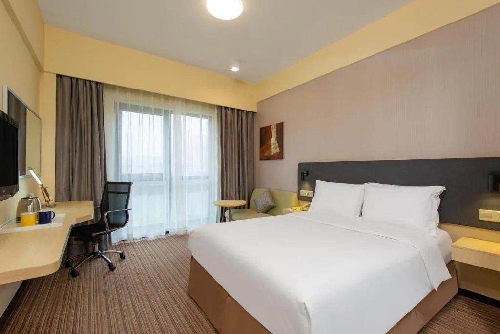 Holiday Inn Express Shanghai Putuo фото 1