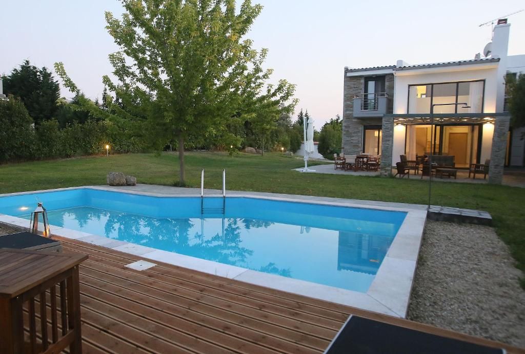 Sunny Sani Luxury Villas фото 19