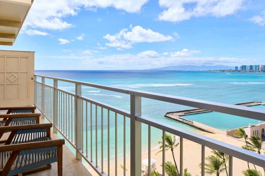 The New Otani Kaimana Beach Hotel фото 77