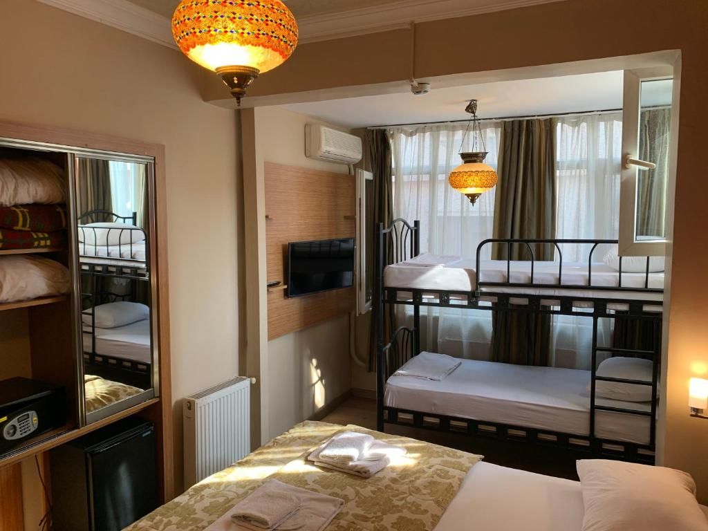 Хостел «Antique Hostel» фото 4