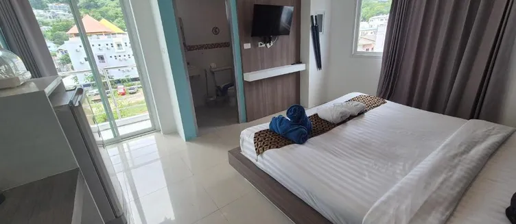 Фото отеля Hotel The Journey Patong New