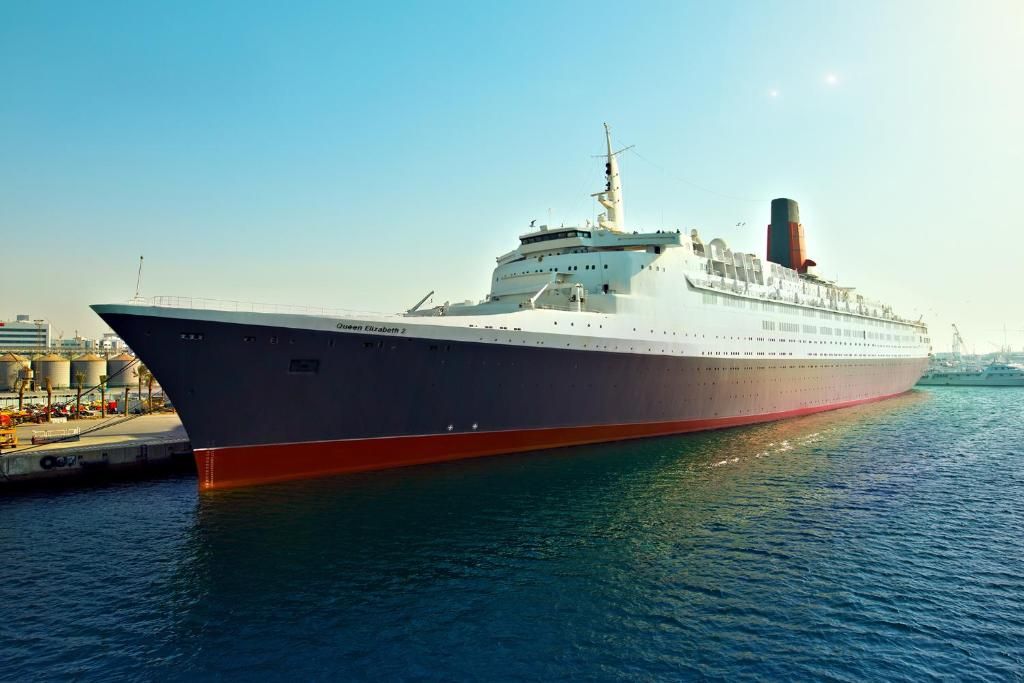 Queen Elizabeth 2 фото 0