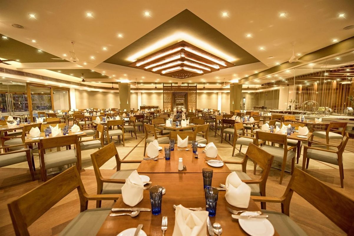 Royal Palms Beach Hotel фото 9