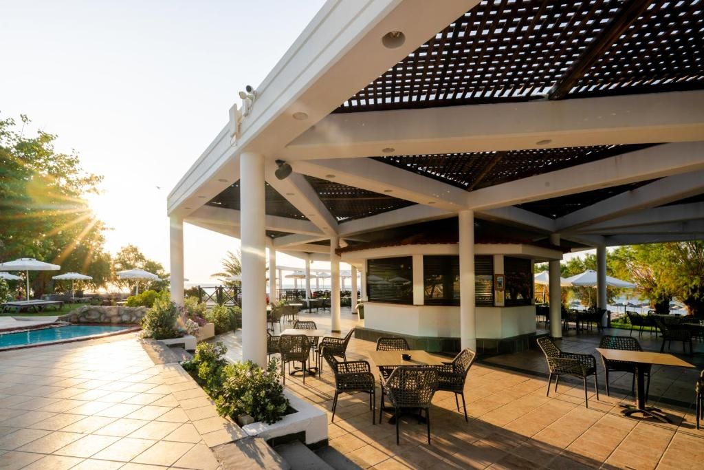Calypso Beach Hotel фото 29