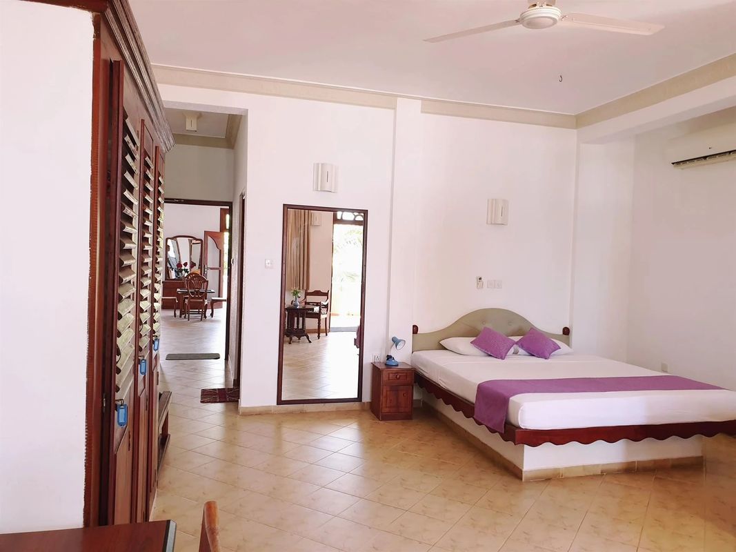 Oasey Beach Hotel фото 3