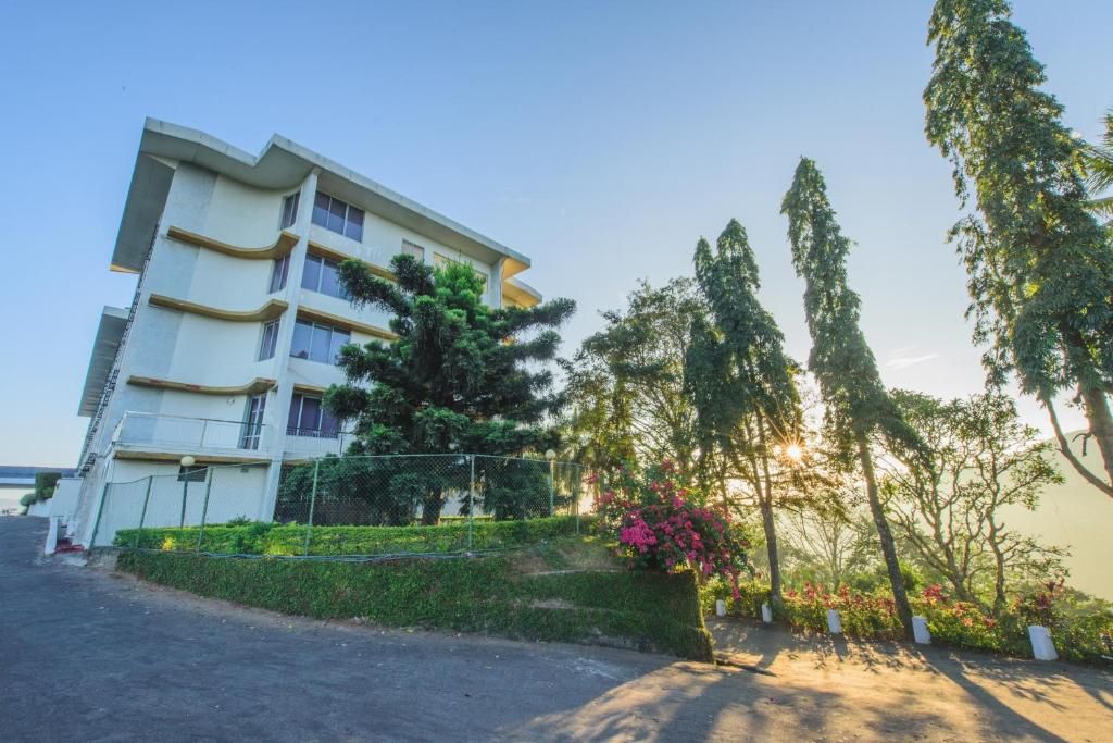 Hotel Topaz, Kandy фото 31