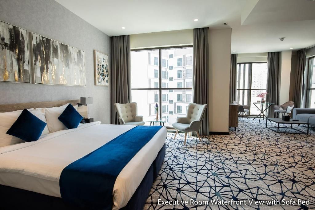 Grand Kingsgate Waterfront By Millennium Hotels фото 20