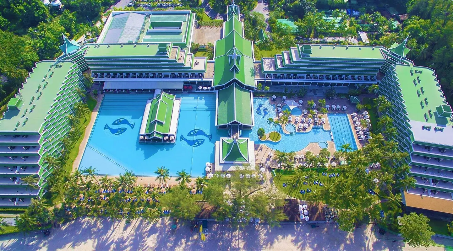 Le Meridien Phuket Beach Resort фото 12